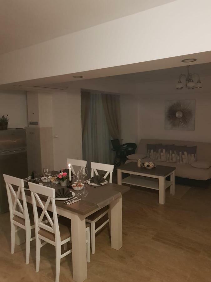 Apartament 2 Camere Ultracentral Râmnicu Vâlcea エクステリア 写真