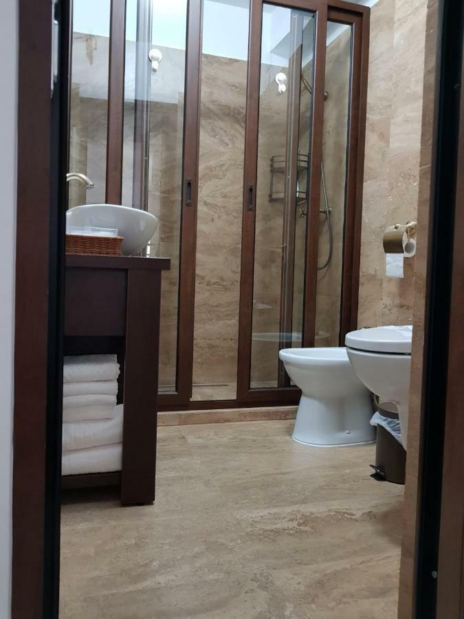 Apartament 2 Camere Ultracentral Râmnicu Vâlcea エクステリア 写真