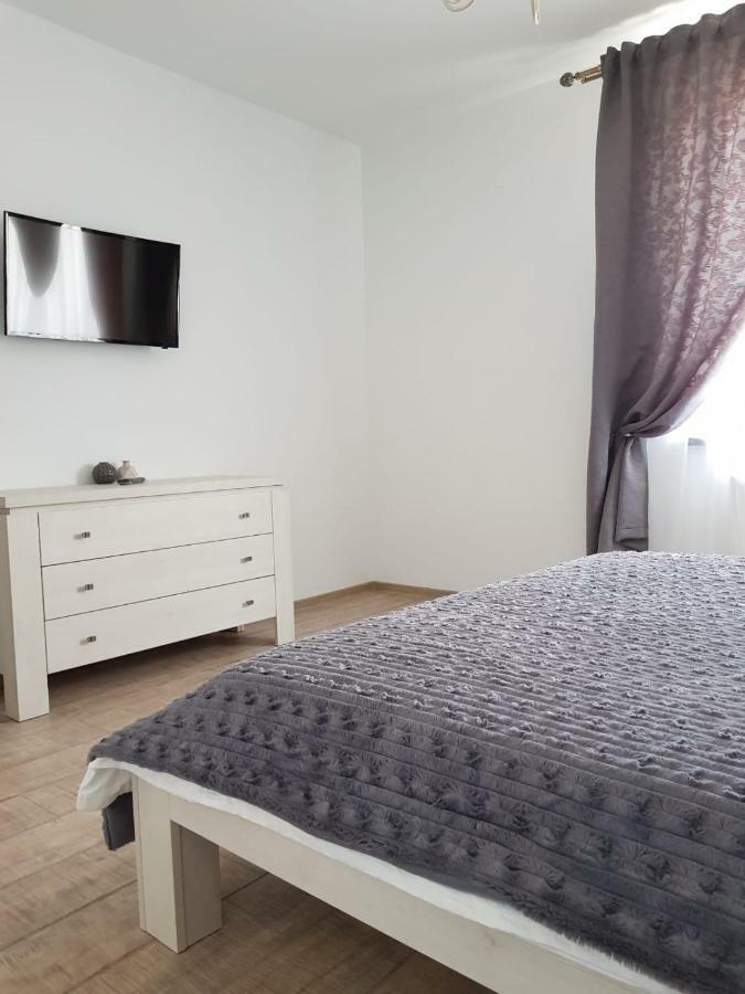 Apartament 2 Camere Ultracentral Râmnicu Vâlcea エクステリア 写真