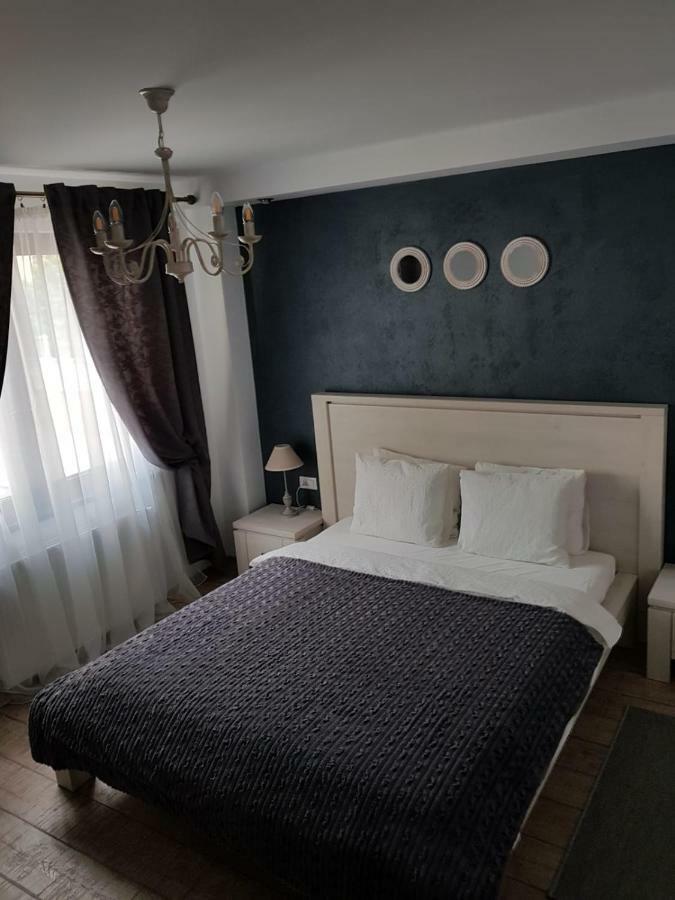 Apartament 2 Camere Ultracentral Râmnicu Vâlcea エクステリア 写真
